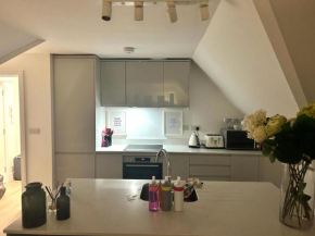 The Penthouse Double Bedroom for Rent shared kitchen Parking